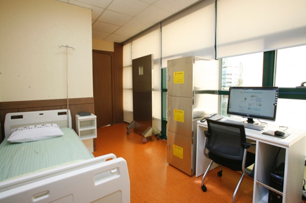Hospital Room 